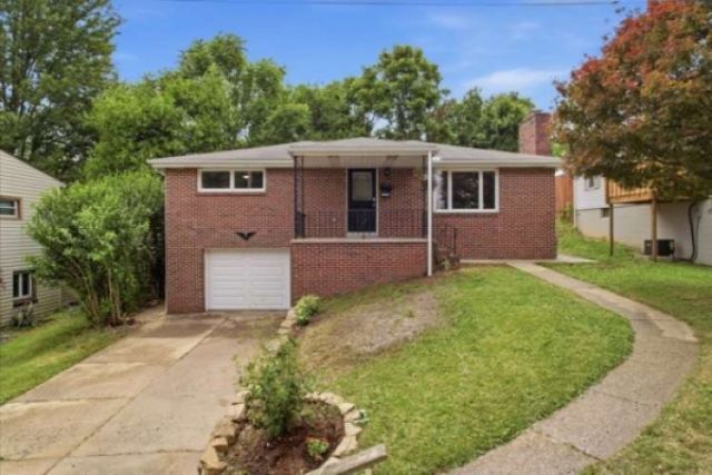 1735 Rebecca St, New Kensington, PA 15068 Main Photo