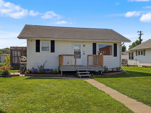 303 Elm Street, HANOVER, IL 61041