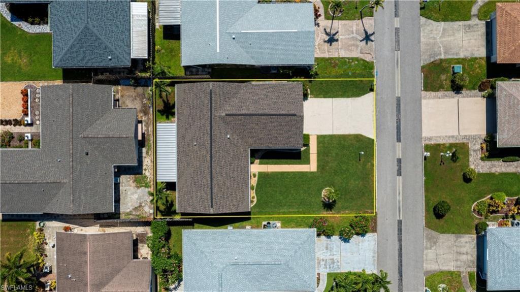 9782 Deerfoot Dr, Fort Myers, FL 33919 Photo