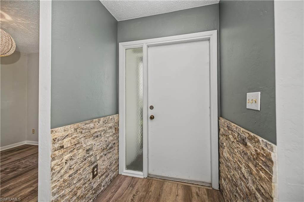 9782 Deerfoot Dr, Fort Myers, FL 33919 Photo