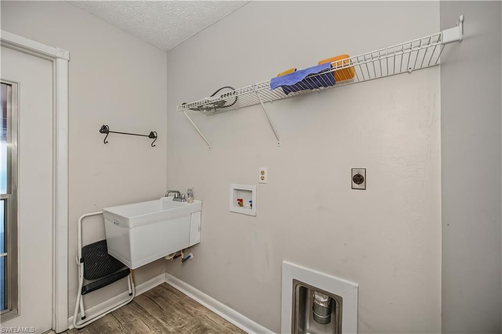 9782 Deerfoot Dr, Fort Myers, FL 33919 Photo