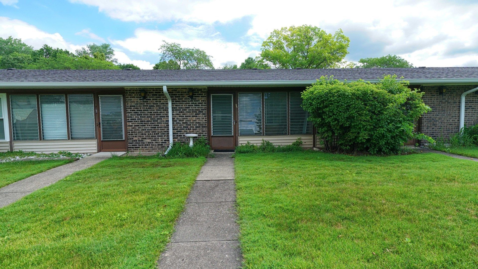 7415 Clarendon Court , Unit 69, Fox Lake, IL 60020 Main Photo