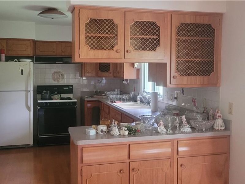 6359 Balsam Drive, Amherst, OH 44001 Photo 6