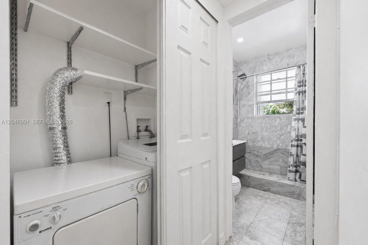 8550 Byron Ave, Unit 2H, Miami Beach, FL 33141 Photo