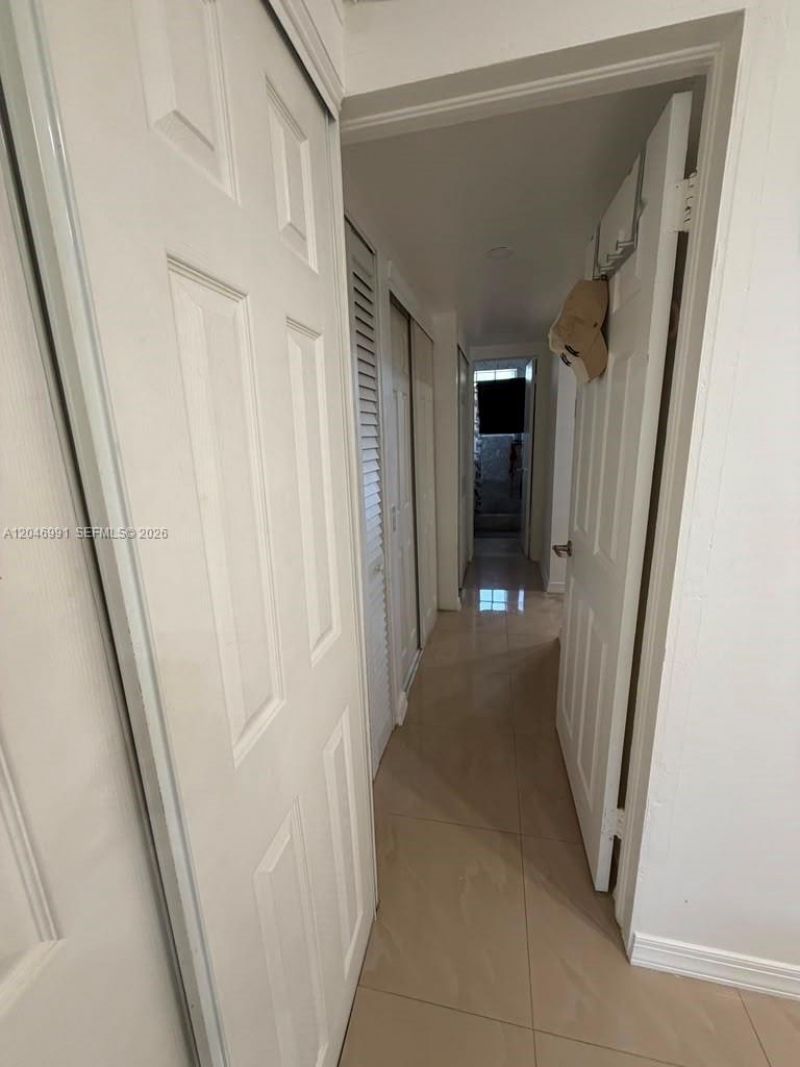 8550 Byron Ave , Unit 2H, Miami Beach, FL 33141 Photo