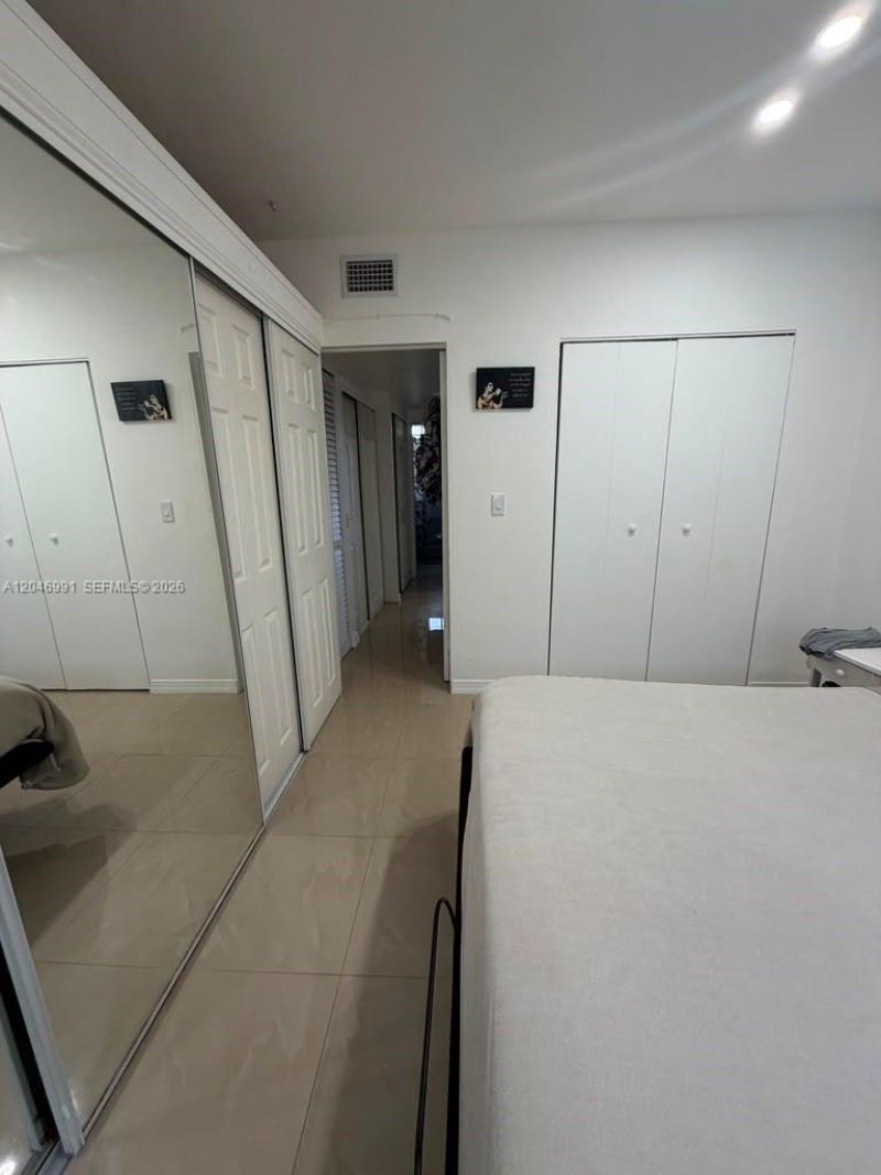 8550 Byron Ave , Unit 2H, Miami Beach, FL 33141 Photo