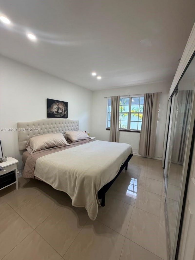 8550 Byron Ave , Unit 2H, Miami Beach, FL 33141 Photo