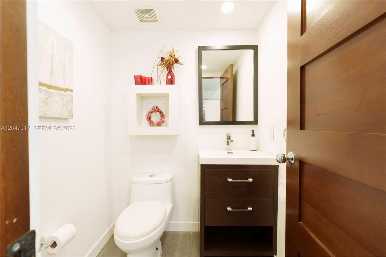 6770 Indian Creek Dr , Unit 15L, Miami Beach, FL 33141 Photo