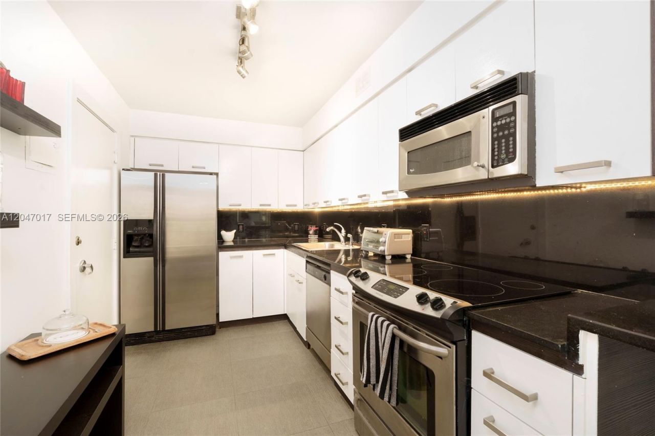 6770 Indian Creek Dr , Unit 15L, Miami Beach, FL 33141 Photo
