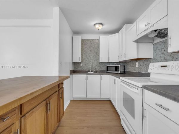2809 SW 23rd Ter , Unit 2807, Miami, FL 33145