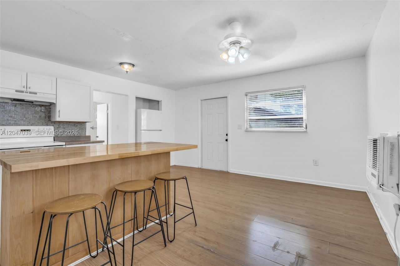 2809 SW 23rd Ter , Unit 2807, Miami, FL 33145 Photo