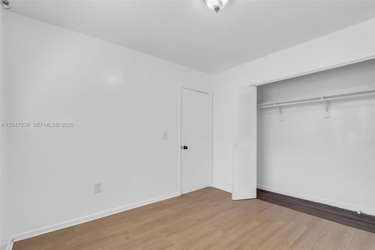 2809 SW 23rd Ter , Unit 2807, Miami, FL 33145 Photo