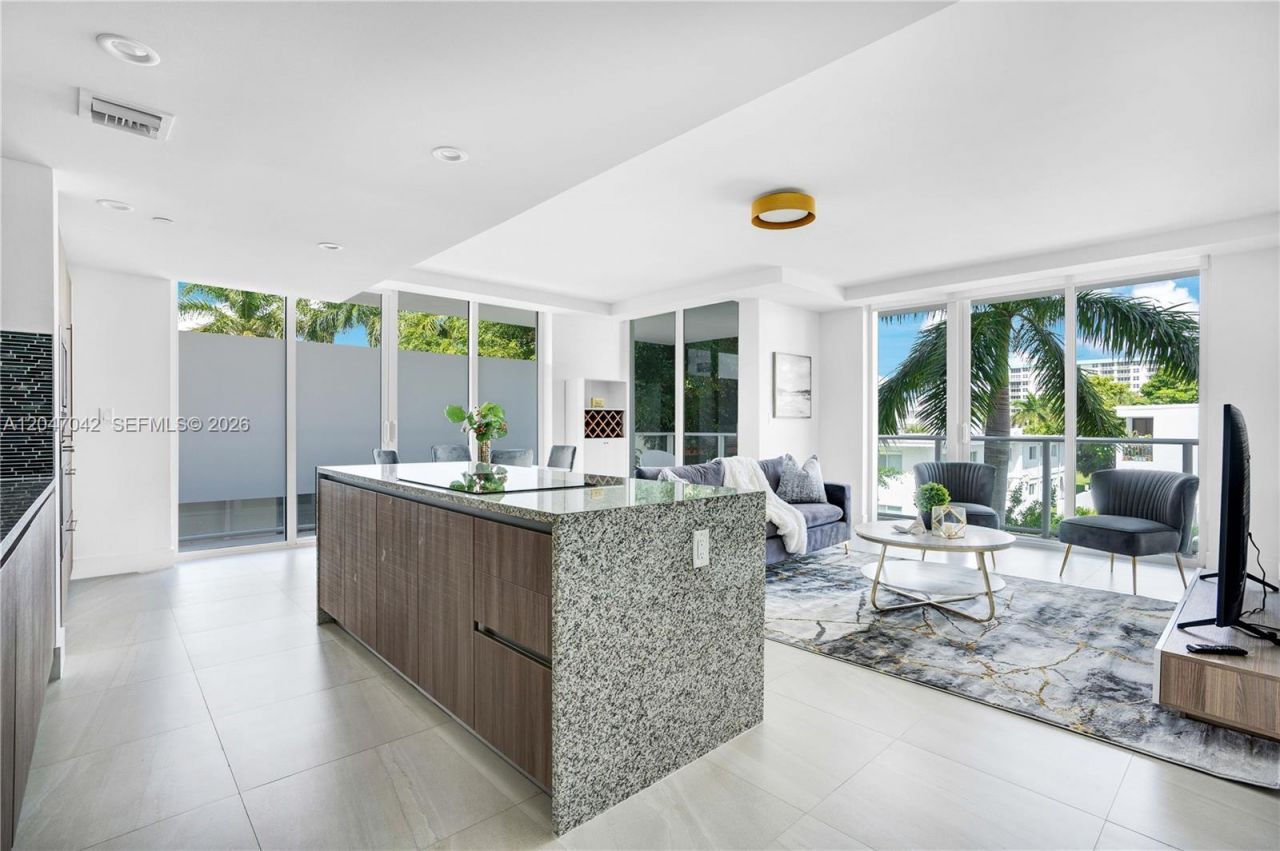 1170 101st St, Unit 301, Bay Harbor Islands, FL 33154 Photo