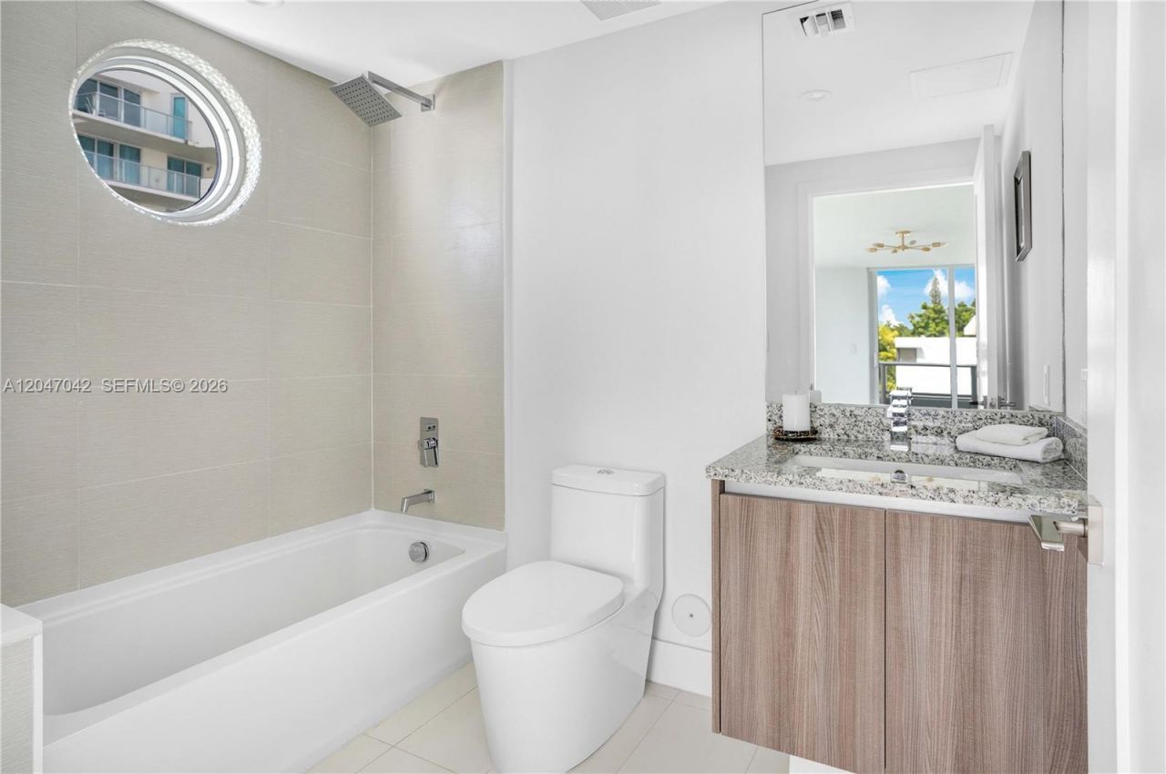 1170 101st St, Unit 301, Bay Harbor Islands, FL 33154 Photo
