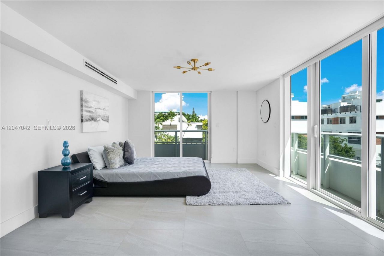 1170 101st St, Unit 301, Bay Harbor Islands, FL 33154 Photo