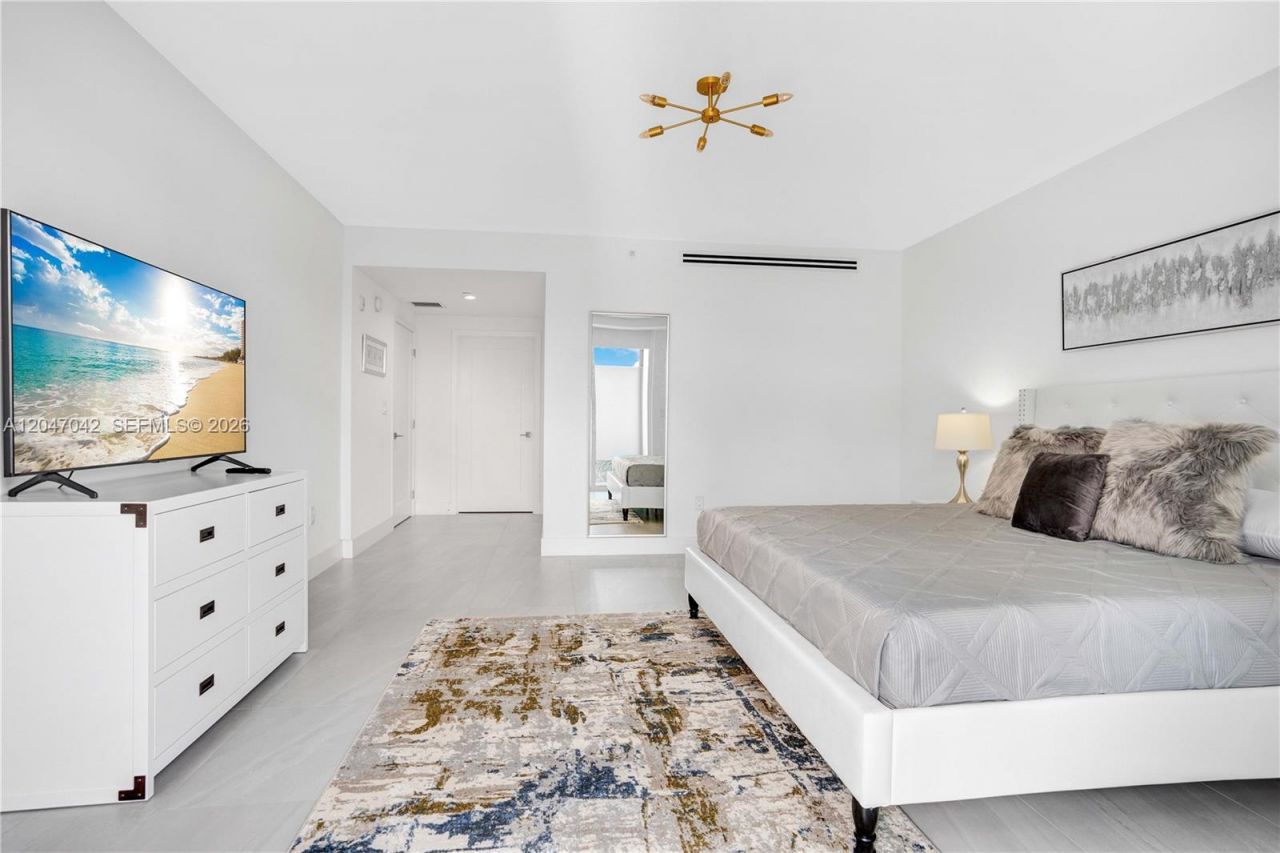 1170 101st St, Unit 301, Bay Harbor Islands, FL 33154 Photo