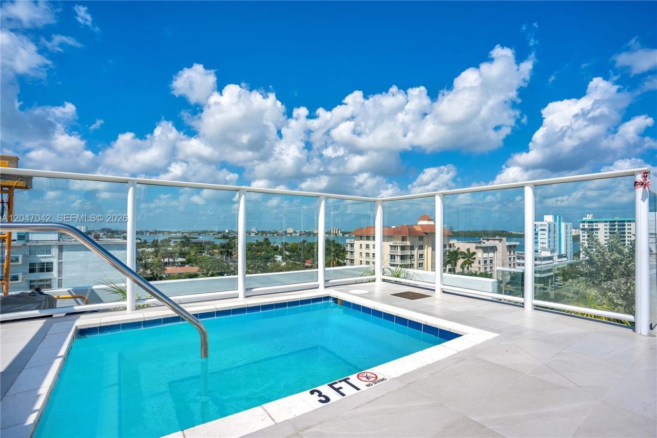 1170 101st St, Unit 301, Bay Harbor Islands, FL 33154 Photo