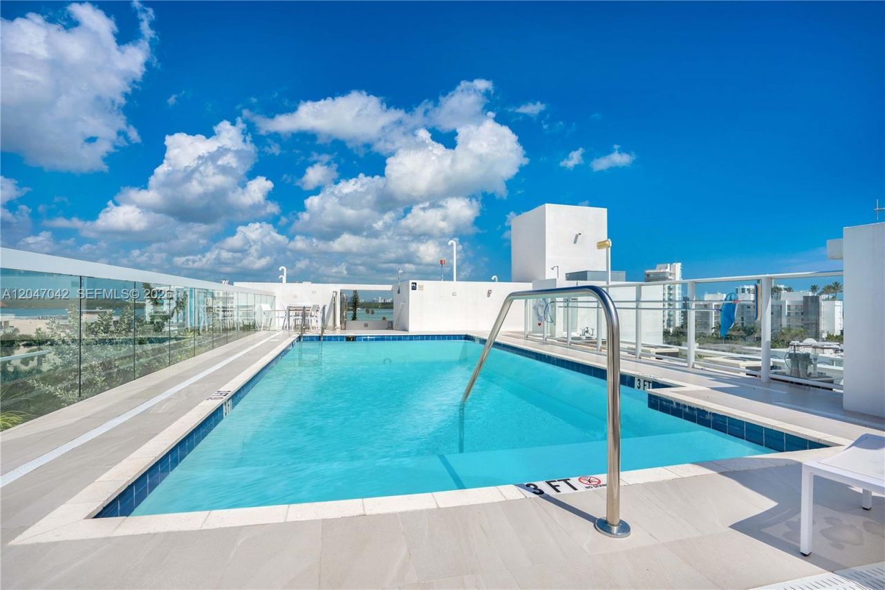 1170 101st St, Unit 301, Bay Harbor Islands, FL 33154 Photo