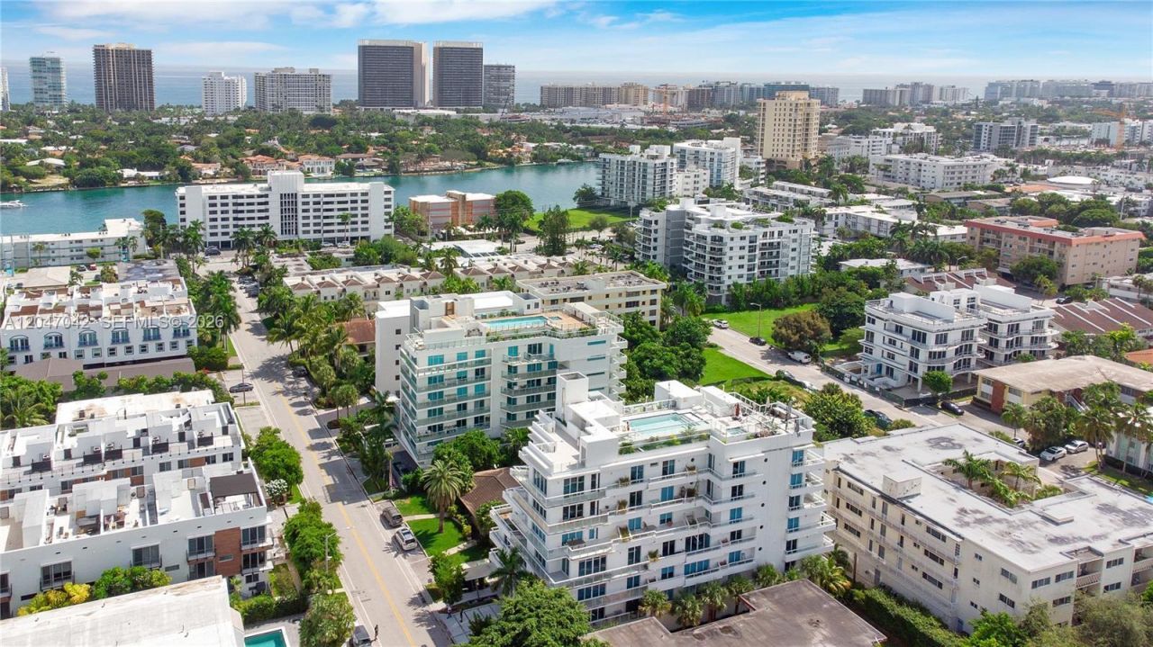 1170 101st St, Unit 301, Bay Harbor Islands, FL 33154 Photo
