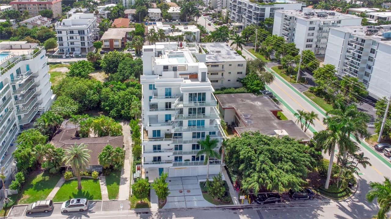 1170 101st St, Unit 301, Bay Harbor Islands, FL 33154 Photo