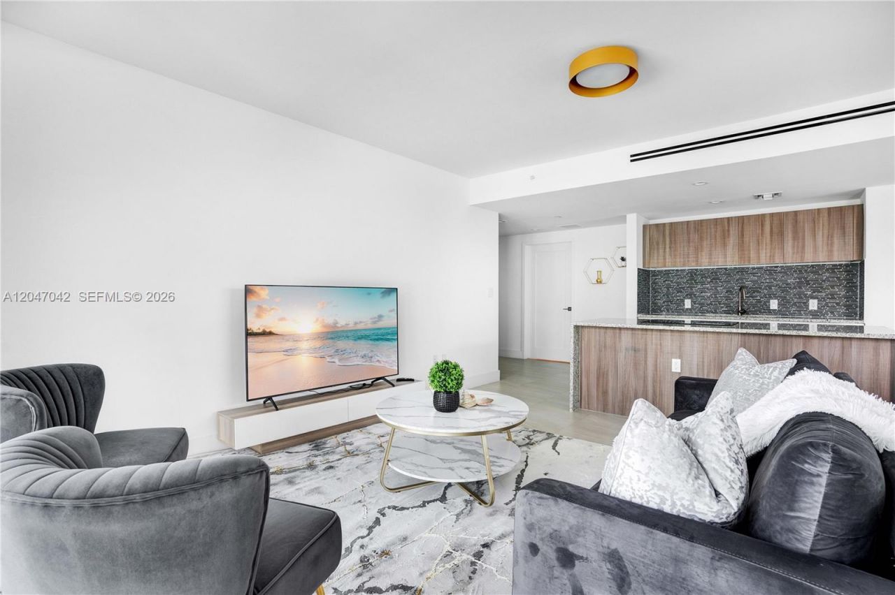 1170 101st St, Unit 301, Bay Harbor Islands, FL 33154 Photo
