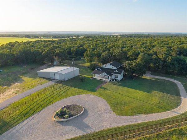 923 Natty Flat Road , Lipan, TX 76462