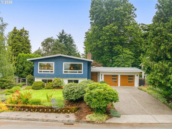 10525 SW 42ND AVE, Portland, OR 97219