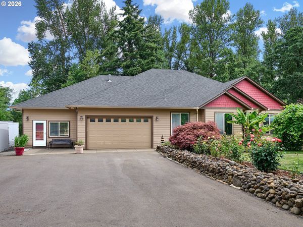 15729 BLUE HERON NE WAY, Silverton, OR 97381