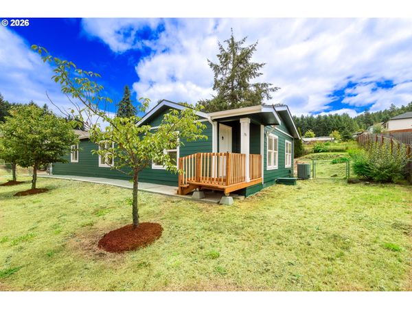 1038 HILLSIDE DR, Cottage Grove, OR 97424