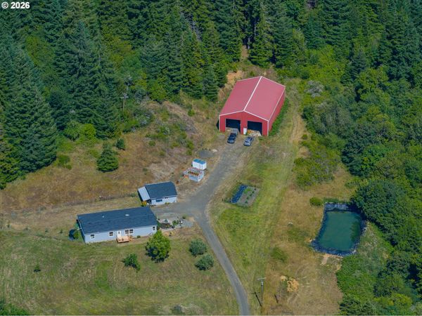 97733 GRAVELFORD LN, Myrtle Point, OR 97458