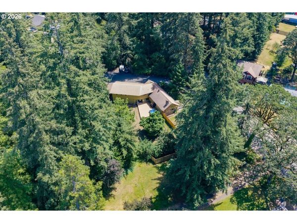 940 OAK TER, Sweet Home, OR 97386