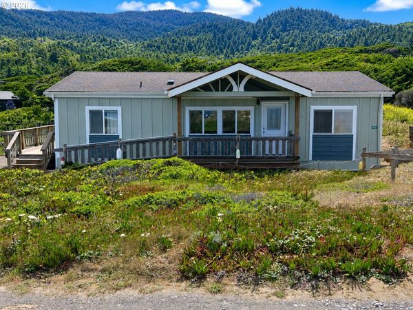 94515 Hayden RD, Gold Beach, OR 97444
