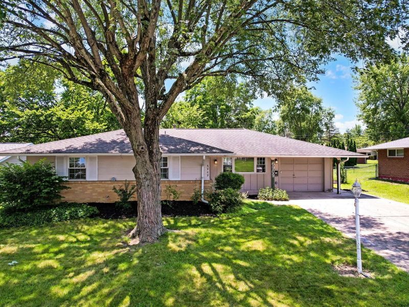 6909 Bartlett Road, Reynoldsburg, OH 43068 Photo 2
