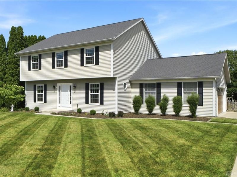1825 Barnhart Road, Troy, OH 45373 Photo 2