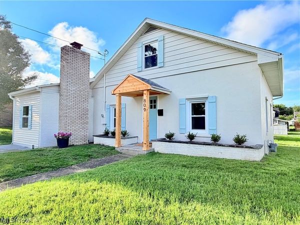 809 32nd Street, Vienna, WV 26105