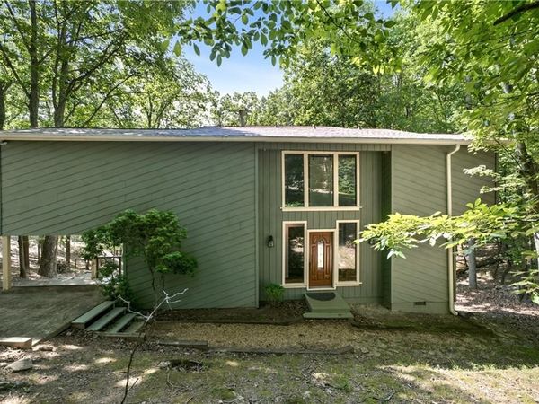 102 Jack Pine Court , Waleska, GA 30183