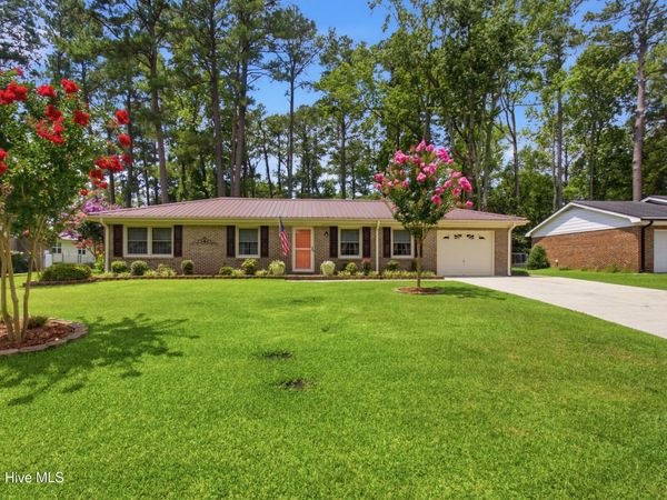 1105 Plymouth Drive , New Bern, NC 28562
