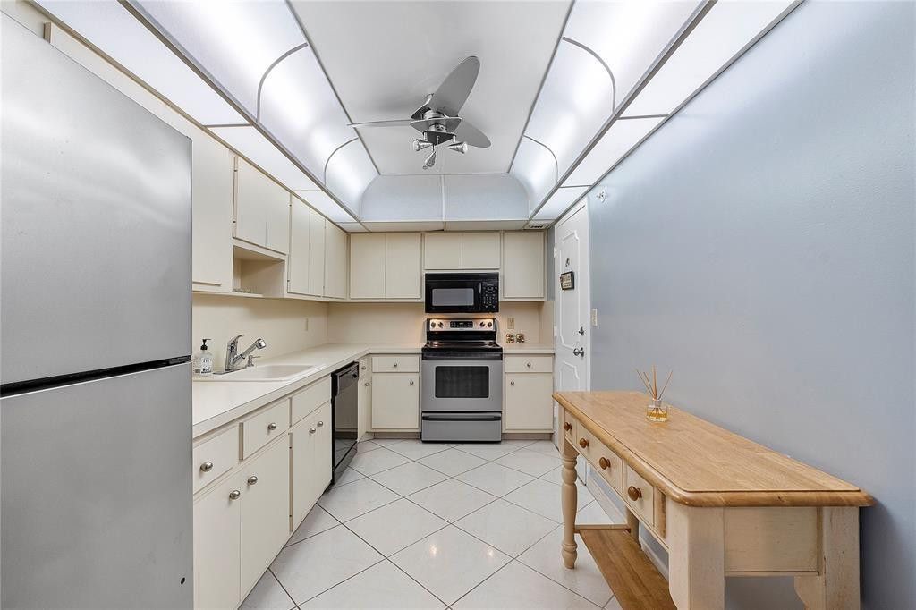405 N Ocean Boulevard, Unit 1627, Pompano Beach, FL 33062 Photo