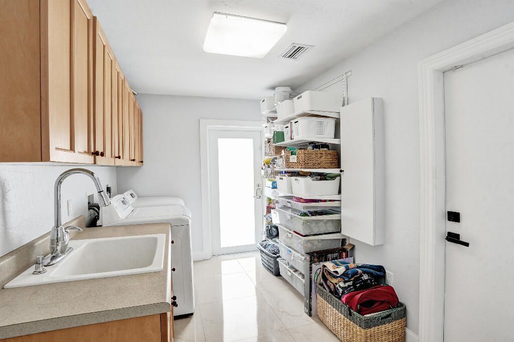 4900 N 36th Street, Hollywood, FL 33021 Photo