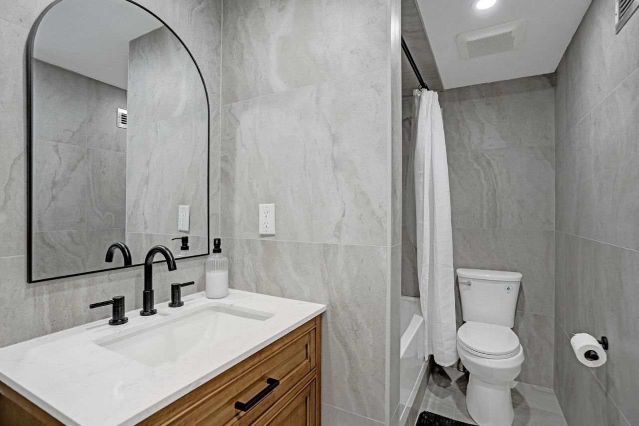 4250 Galt Ocean Drive, Unit 9m, Fort Lauderdale, FL 33308 Photo