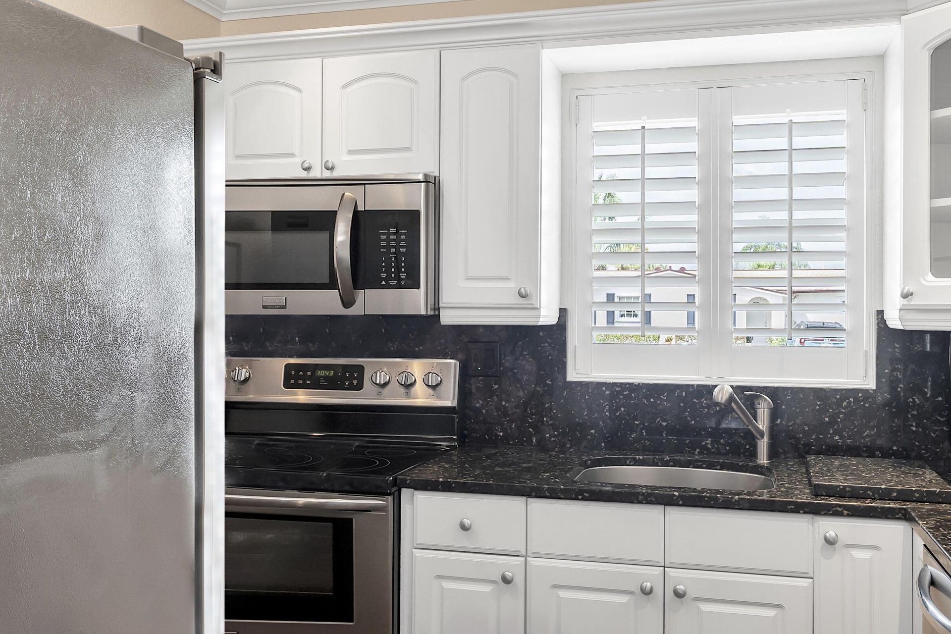 2930 Crosley Drive E, Unit M, West Palm Beach, FL 33415 Photo