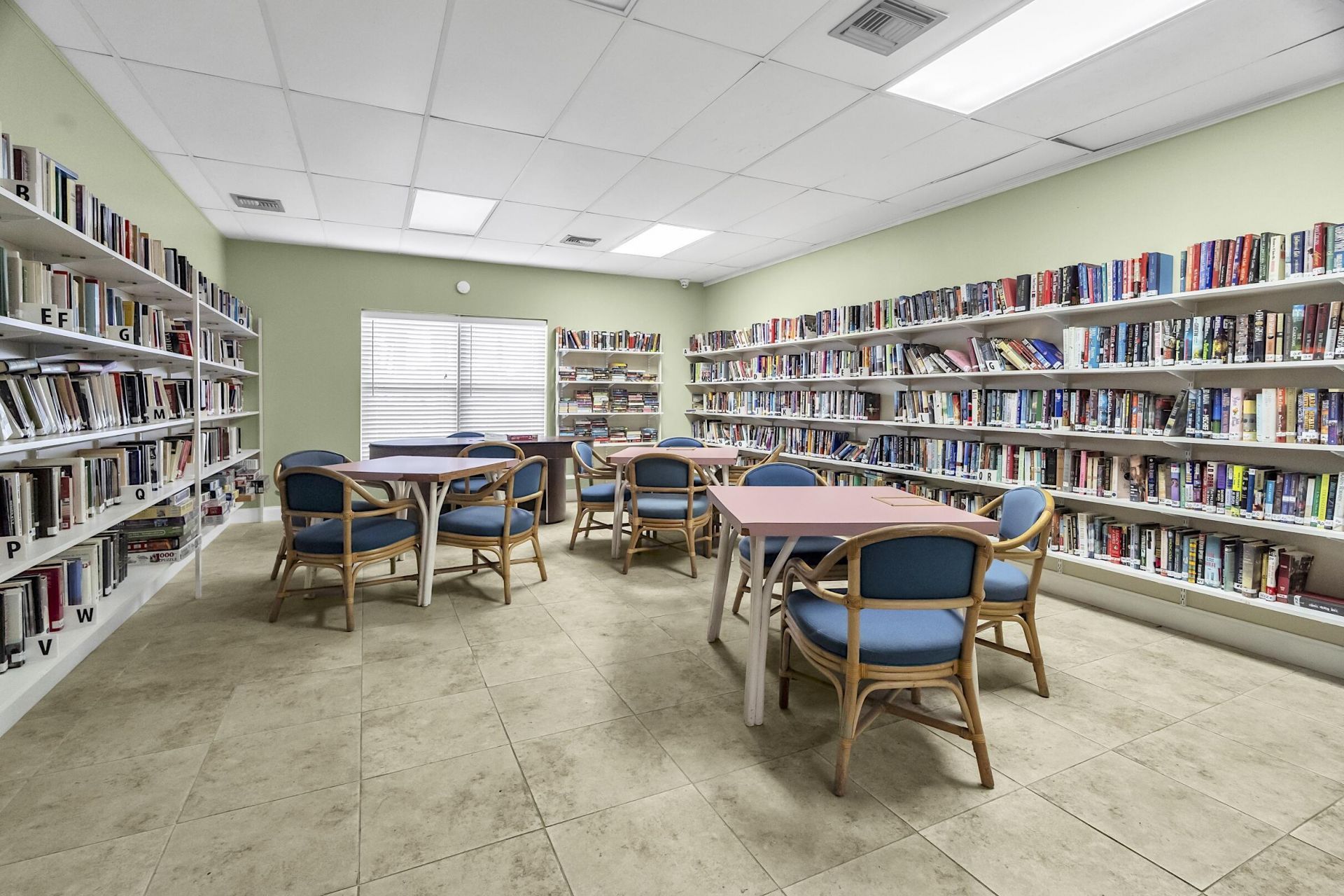 2930 Crosley Drive E, Unit M, West Palm Beach, FL 33415 Photo