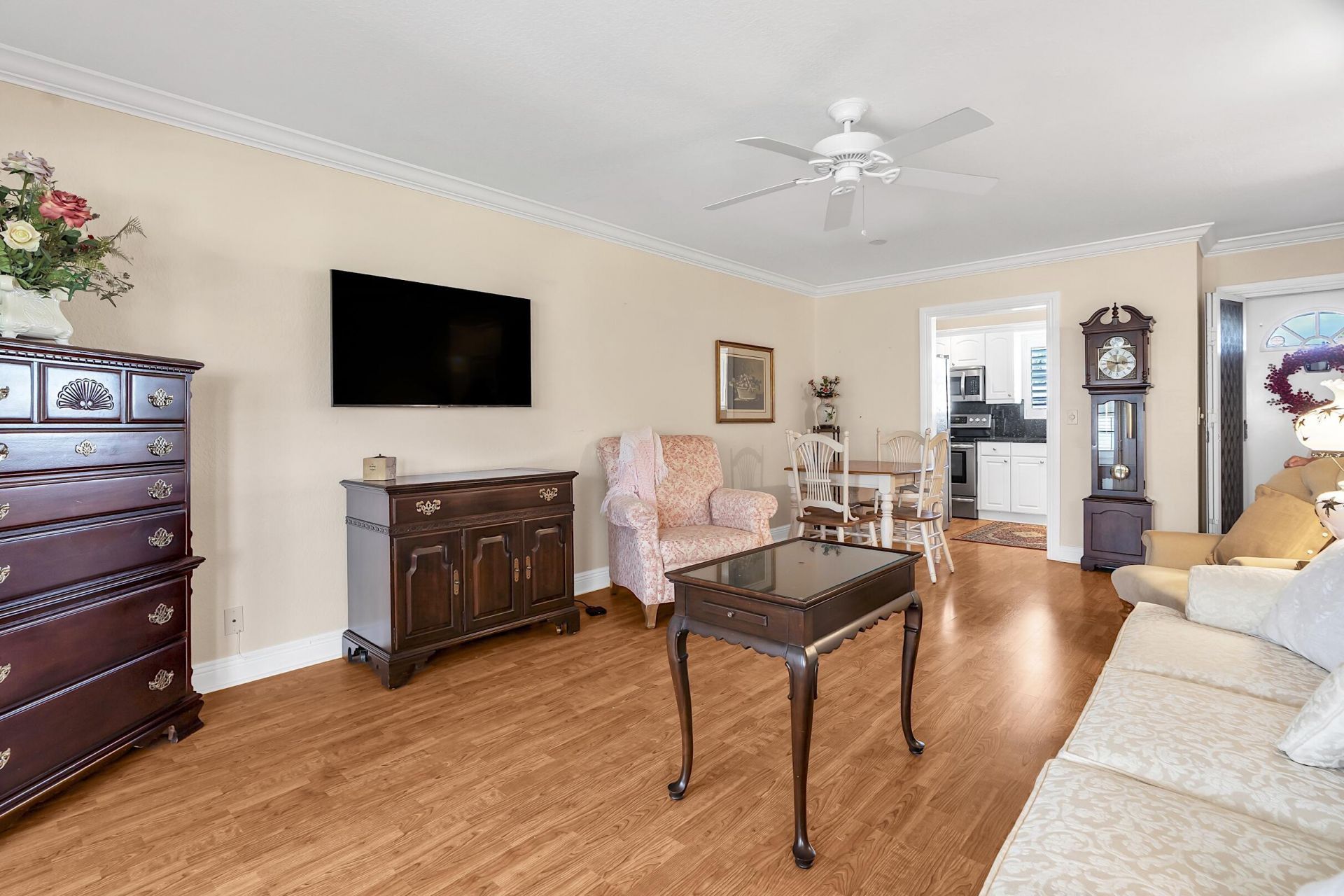 2930 Crosley Drive E, Unit M, West Palm Beach, FL 33415 Photo