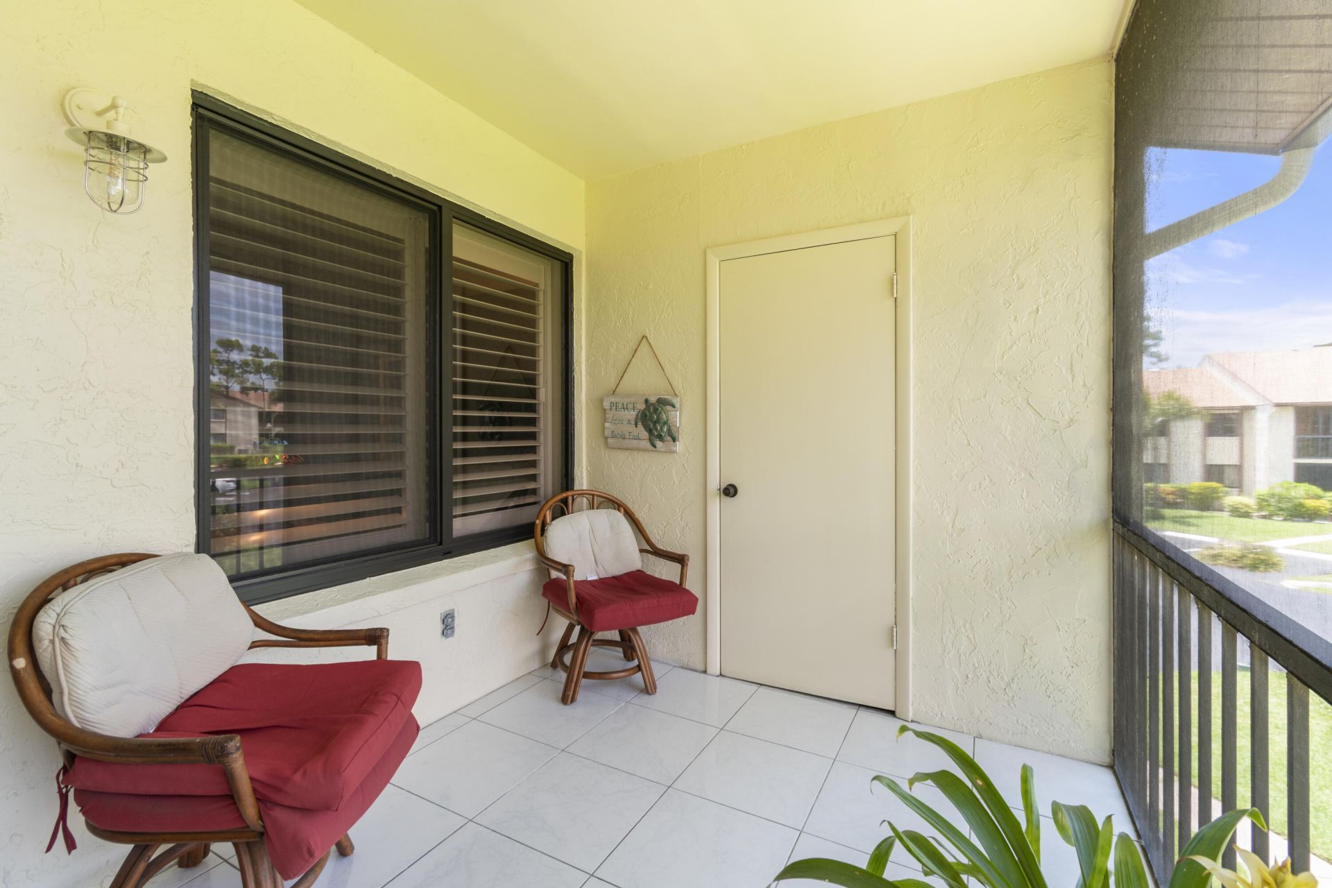 317 Knotty Pine Circle, Unit D-2, Greenacres, FL 33463 Photo