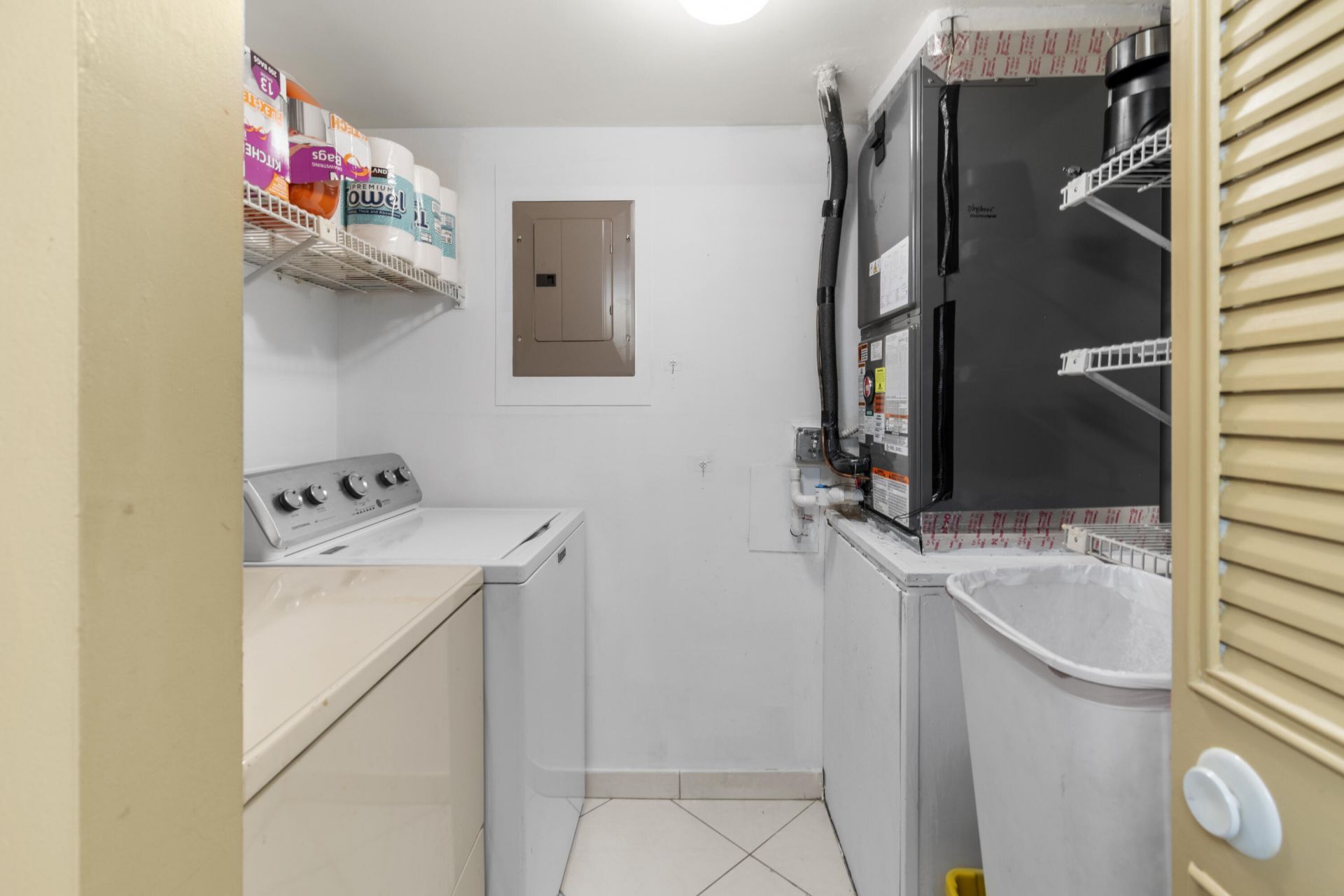 317 Knotty Pine Circle, Unit D-2, Greenacres, FL 33463 Photo
