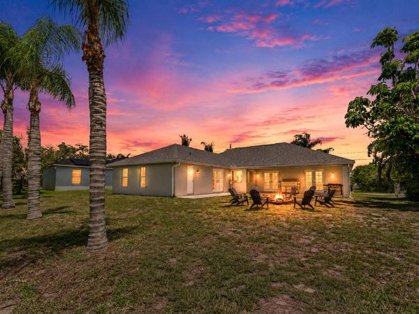 292 SW Janice Avenue, Port St. Lucie, FL 34953
