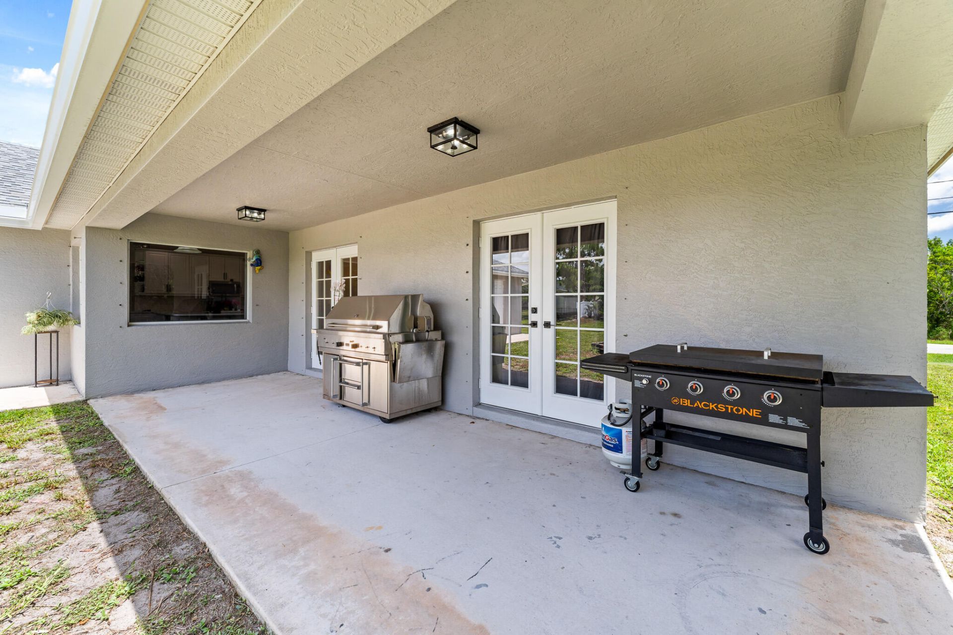 292 SW Janice Avenue, Port Saint Lucie, FL 34953 Photo
