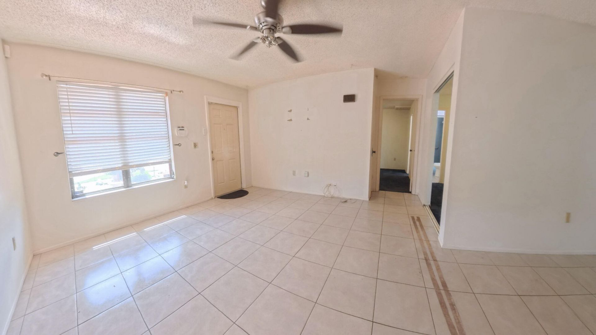 372 NW Airoso Boulevard, Port Saint Lucie, FL 34983 Photo