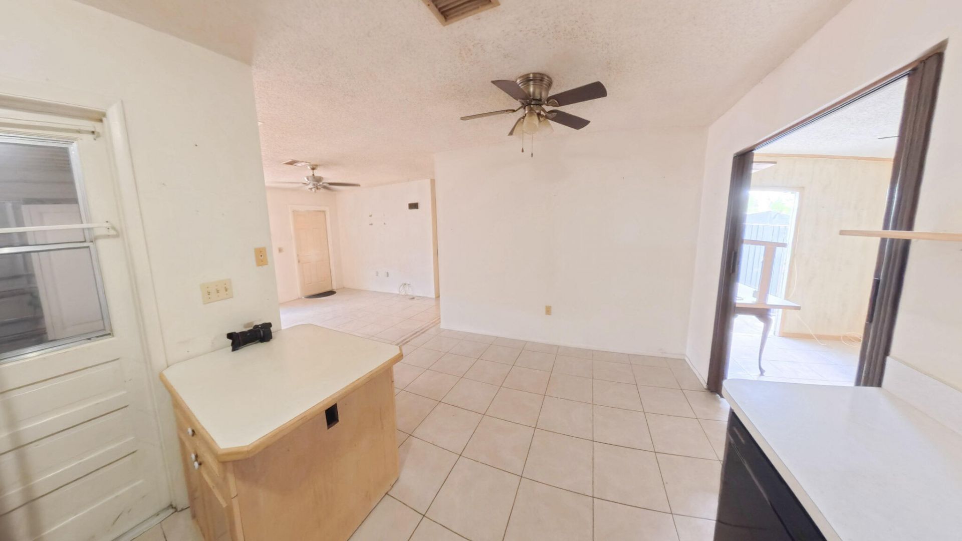 372 NW Airoso Boulevard, Port Saint Lucie, FL 34983 Photo