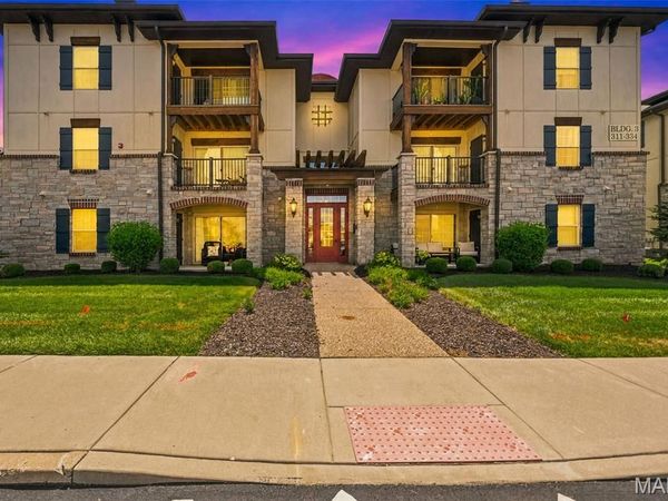 321 Bordeaux Way, St Peters, MO 63376